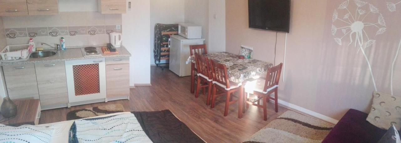 Апартаменты Sunshine Apartman Шиофок Экстерьер фото